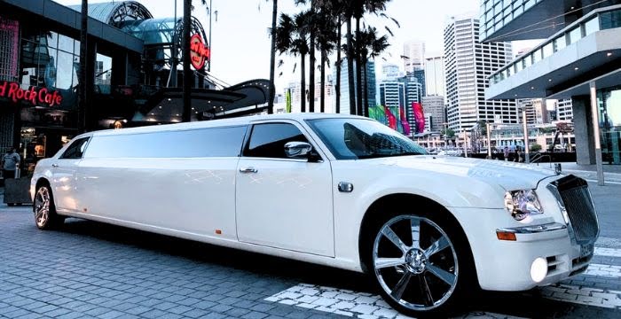 When Is It Worth Calling a Limo in Boston?
